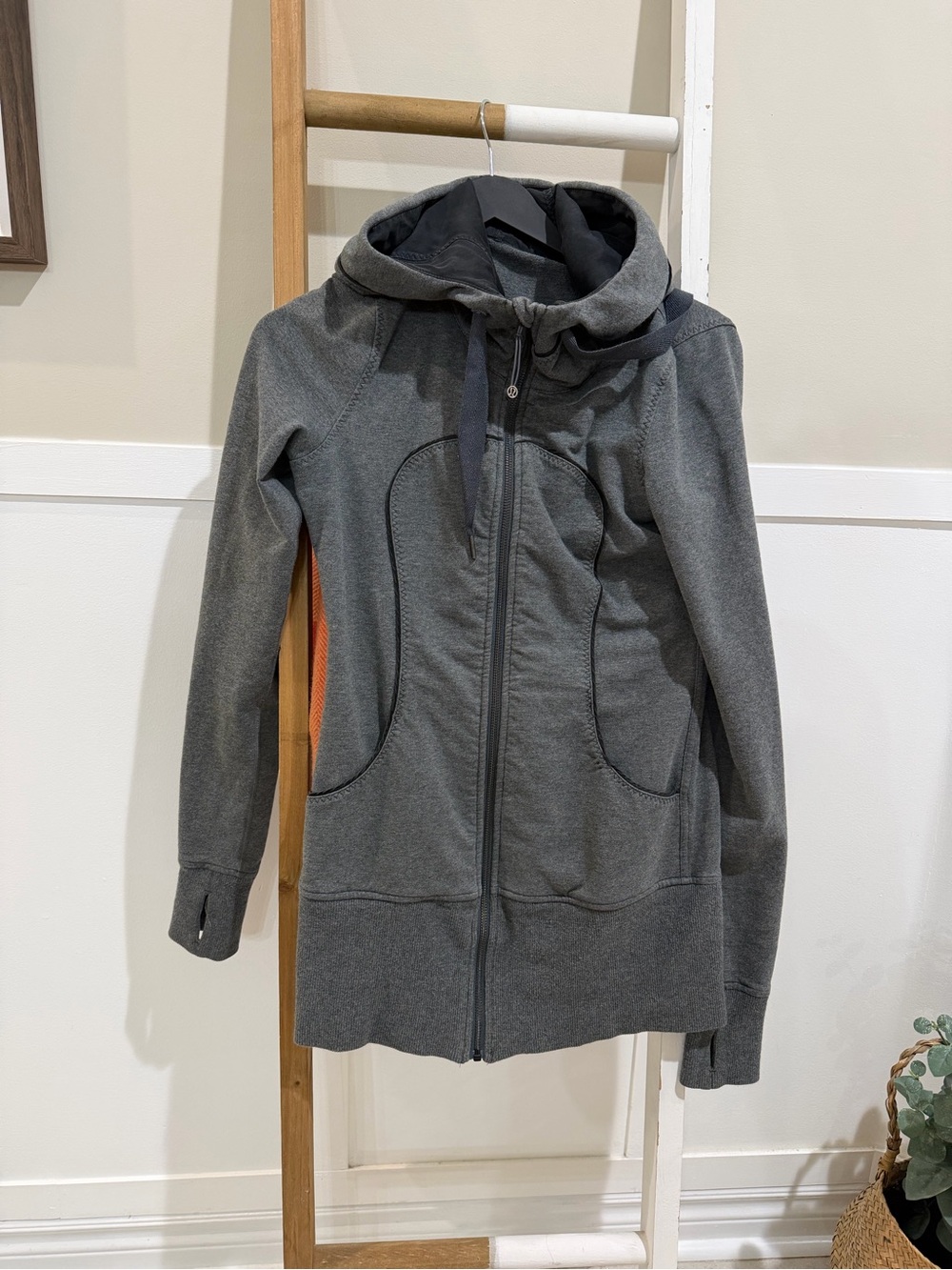 Lululemon Women’s Gray Full-Zip Hooded Jacket